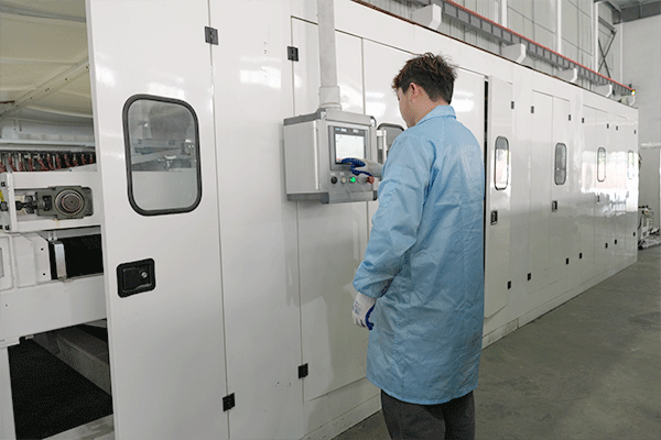 Thermoplastic-PET-composite-board-thickness-detection-600x400