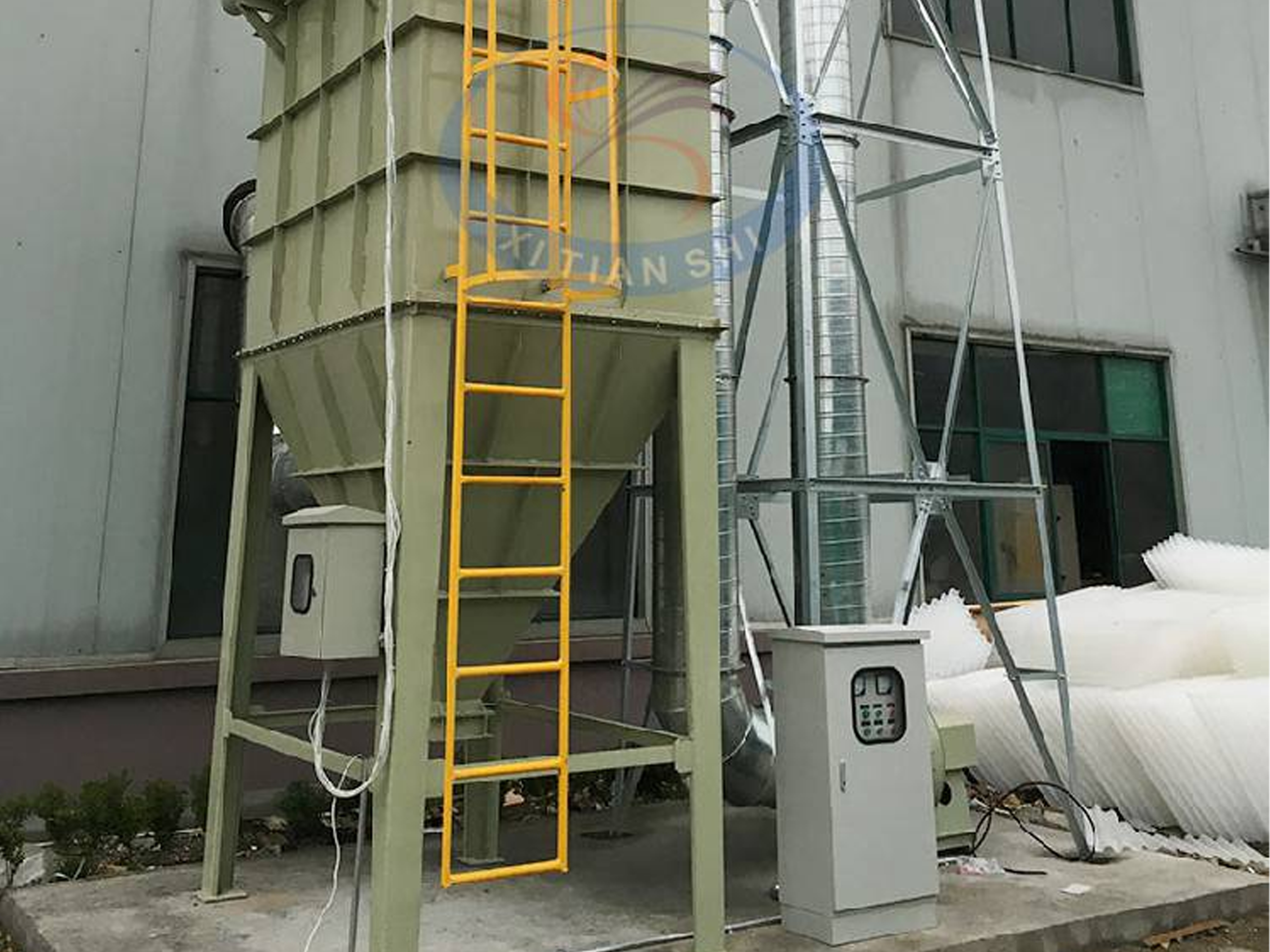Electrostatic Problems and Explosion Prevention Measures of Baghouse Dust Collectors